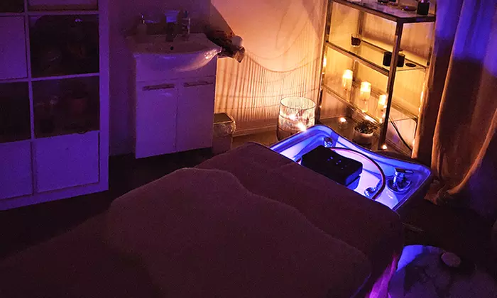 50 min or 75 min Head-Spa Classic or Premium (save up to 30%)