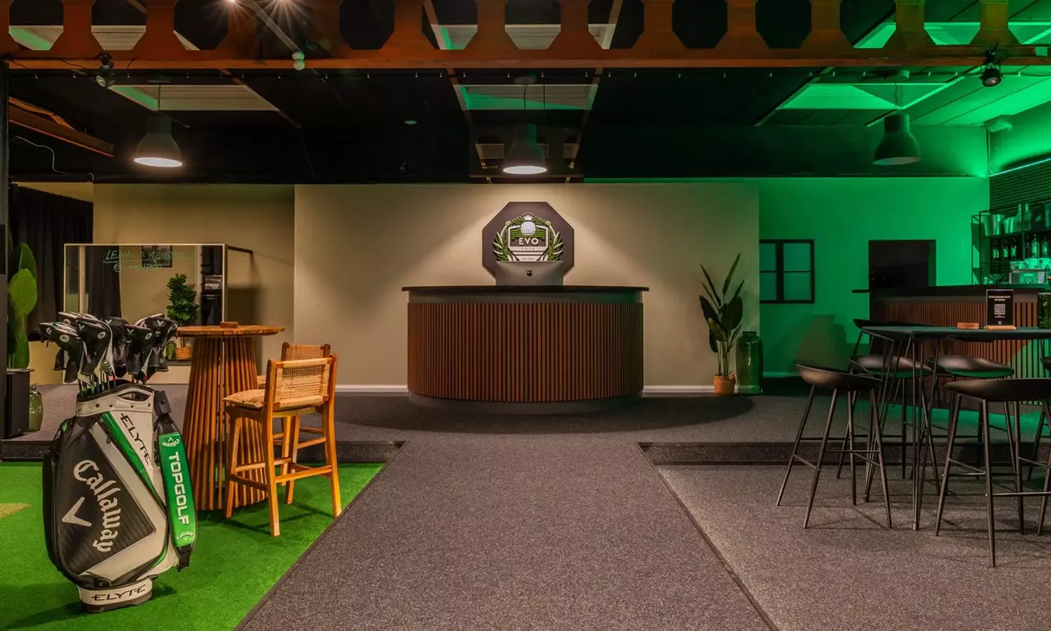 60-minute indoor golf game for up to 4 people at Berlin's largest golf destination (save up to 23%)