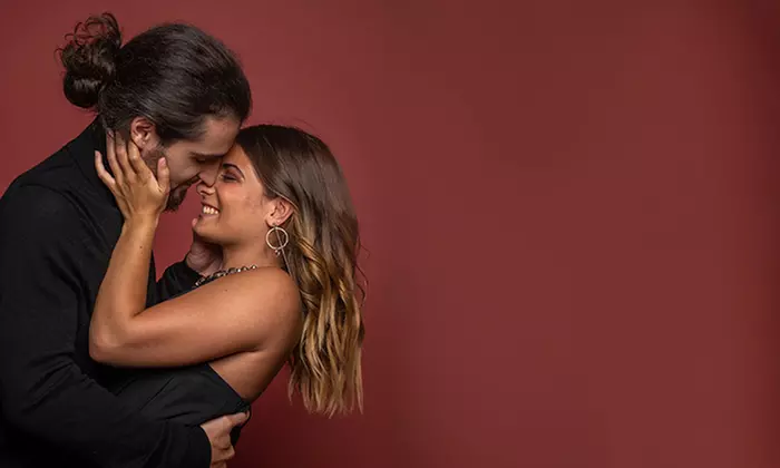 step into the spotlight! Photoshoot experience with 2-5 pictures at studioline PHOTOGRAPHY (save up to 80%)