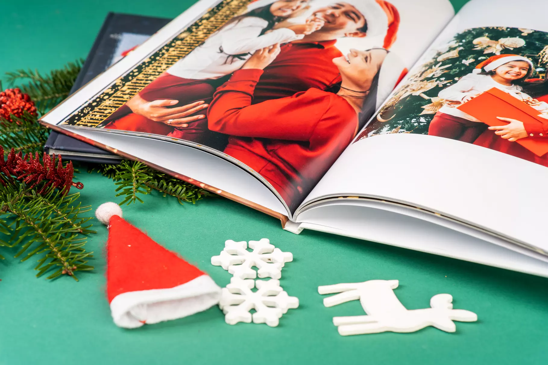 Classic A4 photo book in portrait or landscape format with 28 to 140 pages from Colorland (save up to 73%)