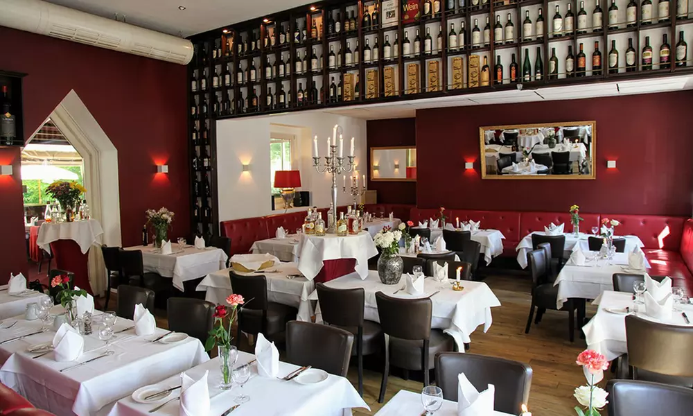 Italian 3-course menu with choice of fish or meat dish for 1 to 4 people (save up to 32%)