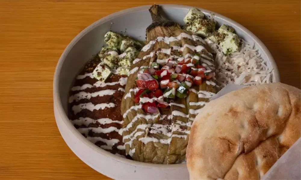 2 or 4 people - for dates