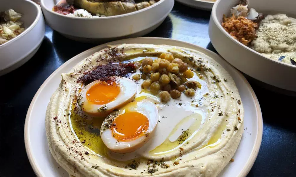 Modern & full of flavor: 2-course menu for 1