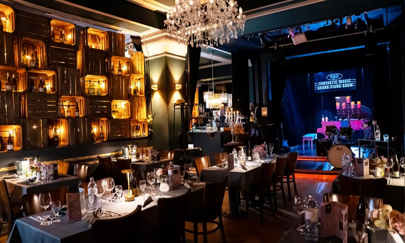 One of the world's candlelight dinners: 5-course fine dining in the anteroom with live music & a personal touch