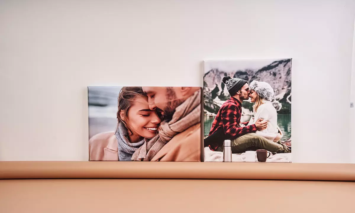 Photo canvases from 30 x 20 cm to 90 x 40 cm in portrait