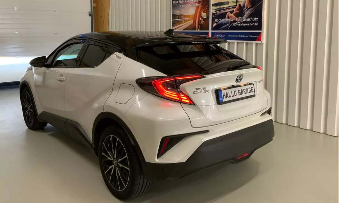 Window tinting for 3 - 7 windows of a vehicle of your choice (save up to 45%)