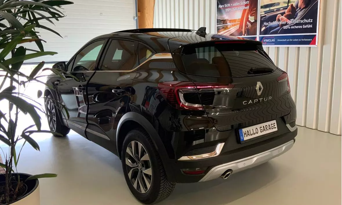 Window tinting for 3 - 7 windows of a vehicle of your choice (save up to 45%)